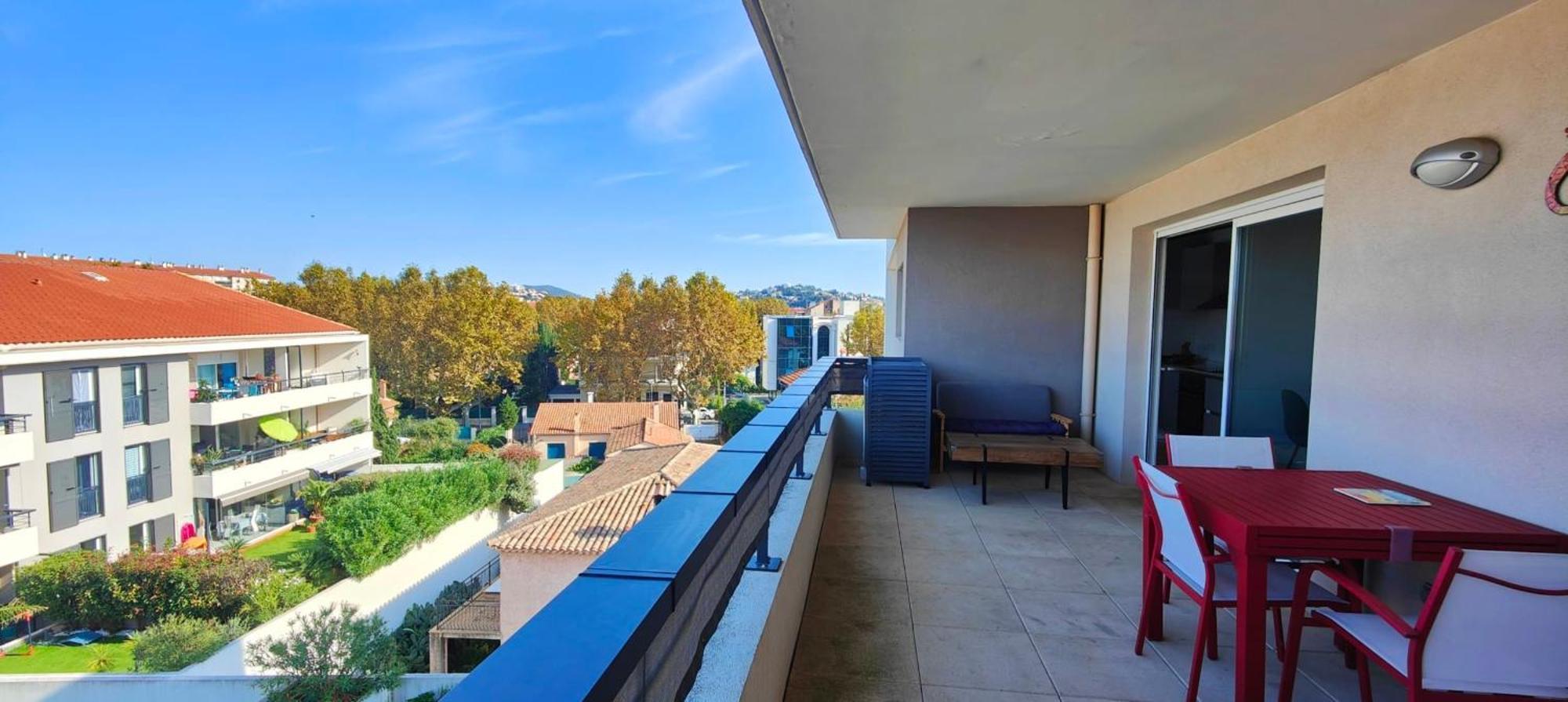 Appartement Flat In With Balcony Air Co And Parking